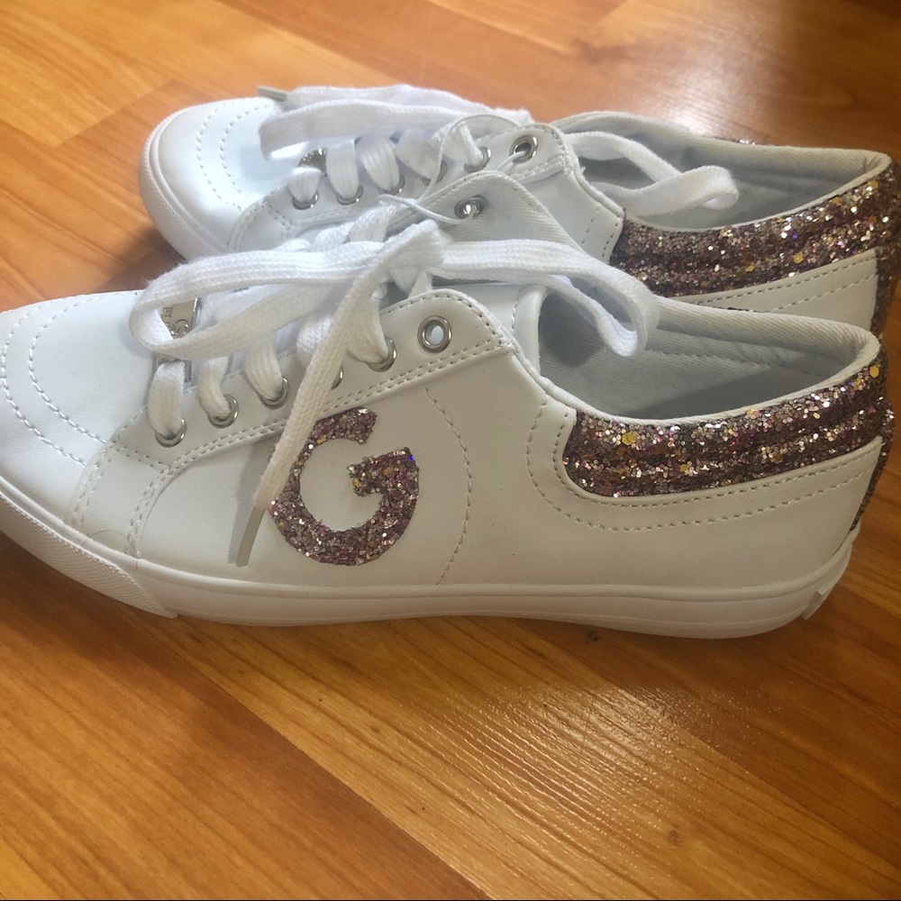 💗GUESS sneakers 💗